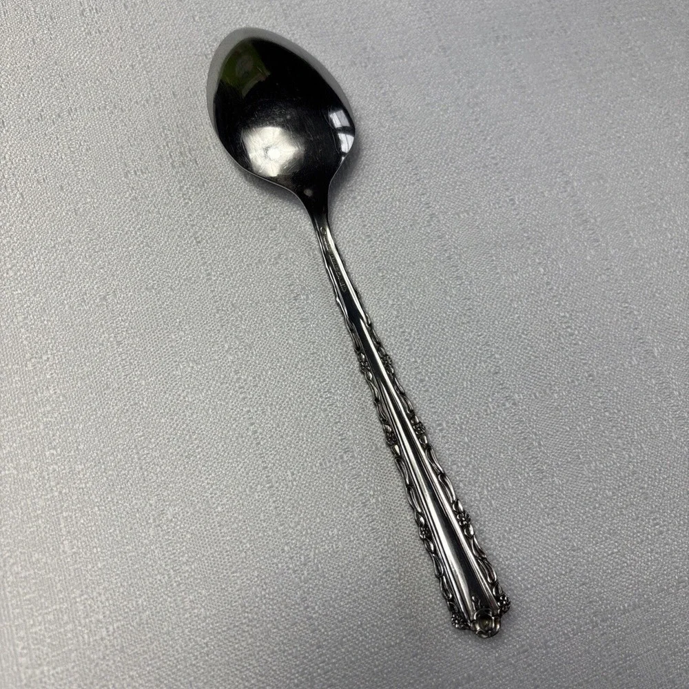 Oneida CHERIE‎ Stainless Solid Serving Spoon Deluxe Glossy Flatware
